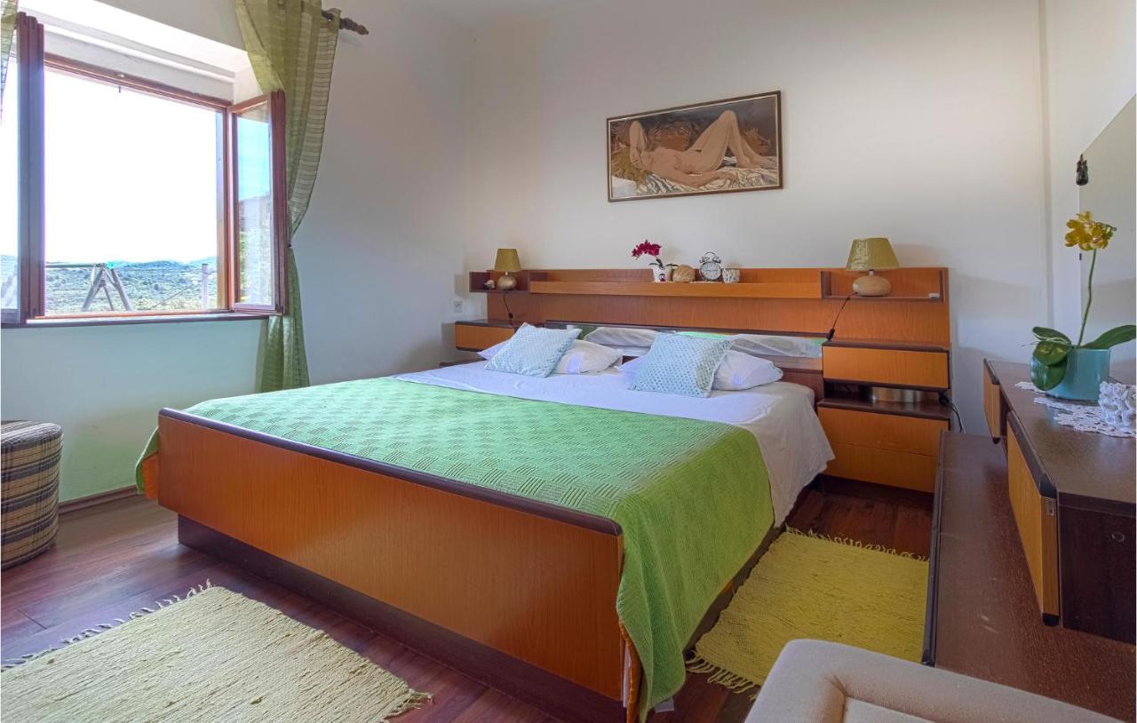 Awesome Home In Zaglav With Wifi Экстерьер фото